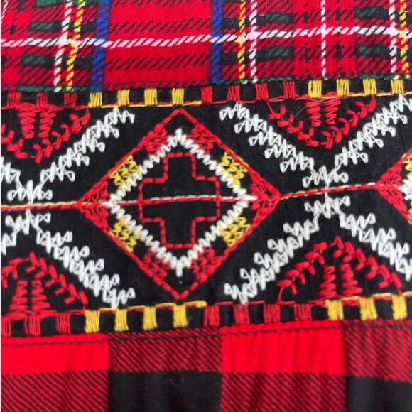 Calessa Red Patchwork Plaid Embroidered Button Front Top Medium Artsy Holiday - Picture 6 of 10